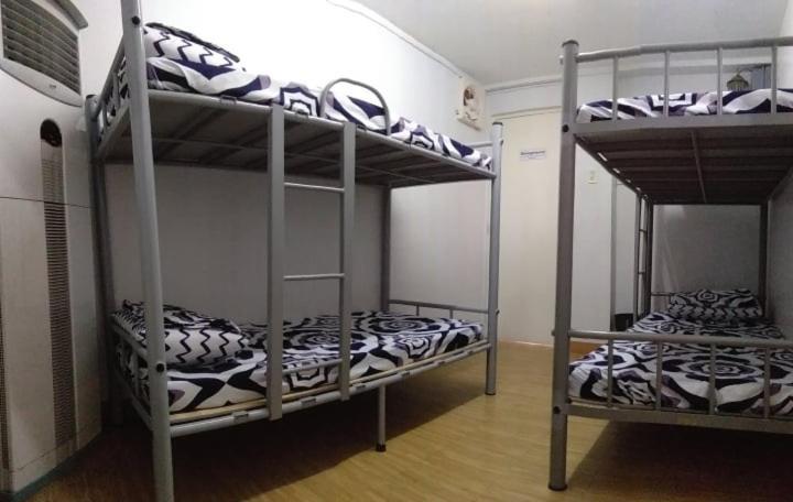 Mang Ben Dormitory Кесон-Сіті Екстер'єр фото